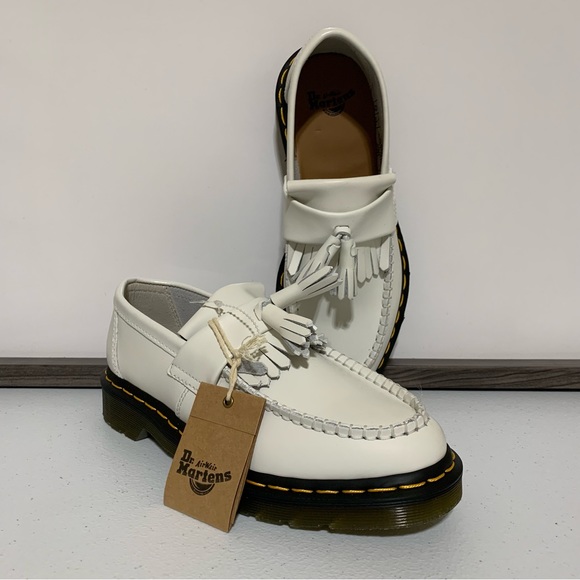 The Dr. Martens Adrian Yellow Stitch Leather Tassel Loafers-Size 7 NWT - Picture 5 of 12
